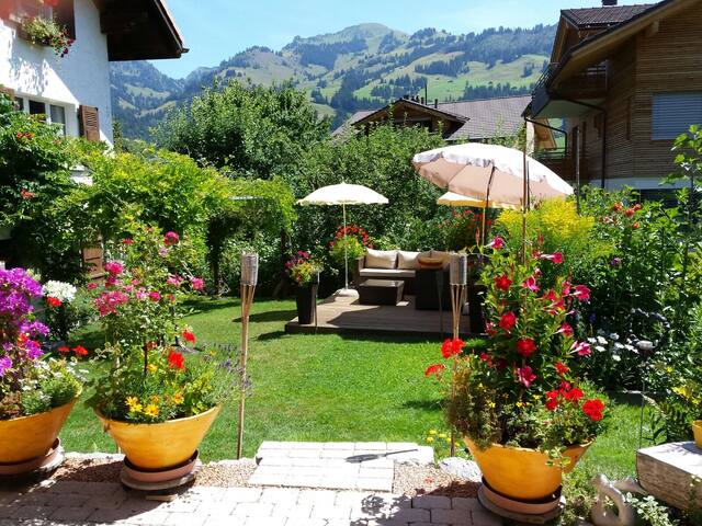 bnb + 3 room apart Zweisimmen von Privat
