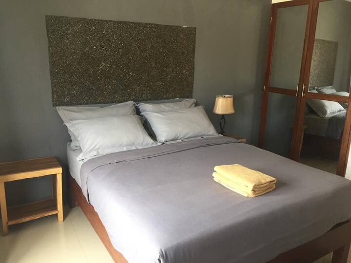 Very comfortable double bed, recently changed matelalt. The room is equipped with air conditioning