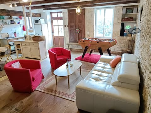 The cottage of the If near the Valley of the Monkeys