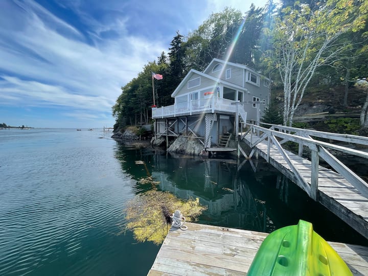 Stunning Location, ocean front & idyllic cove Houses for Rent in East