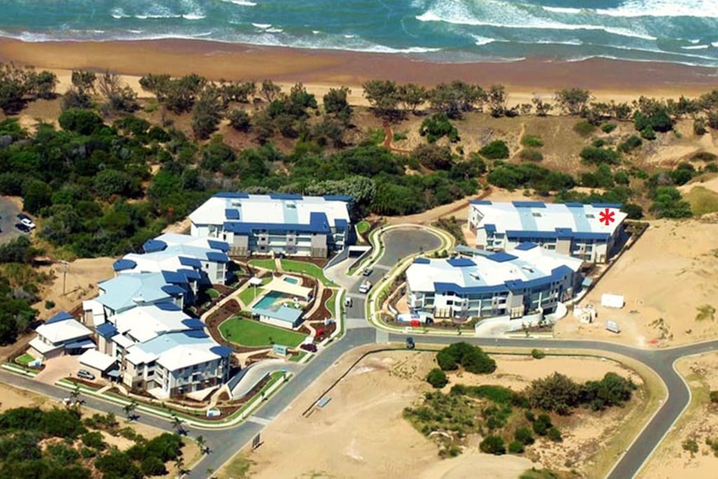 1 minute to the beachfront - apartment marked with red dot