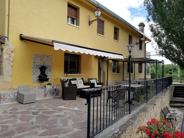 Villa Rioja Alavesa Juncalvera etxea gallery image 3