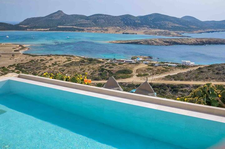 Villa Despotiko-Antiparos with breathtaking views gallery image 4