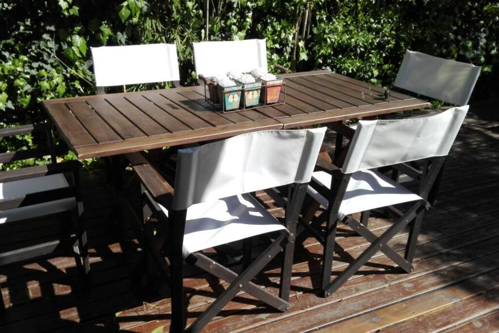 ZONA DECK CON PARRILLERO