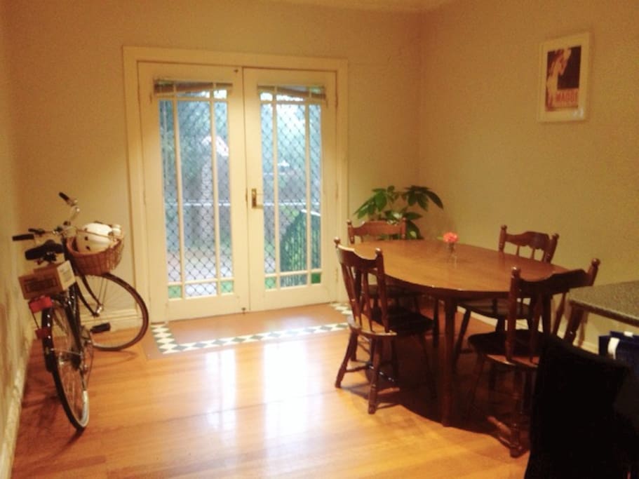 Dining room leading to the back courtyard