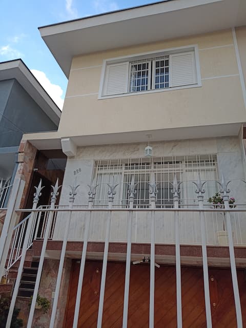 Successful Airbnb property: House 250 meters from the Jd. SP Metro in Santana