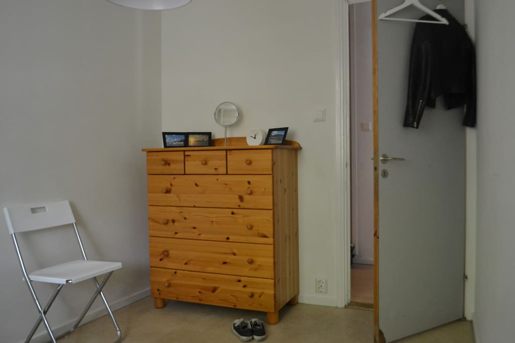 The guest room