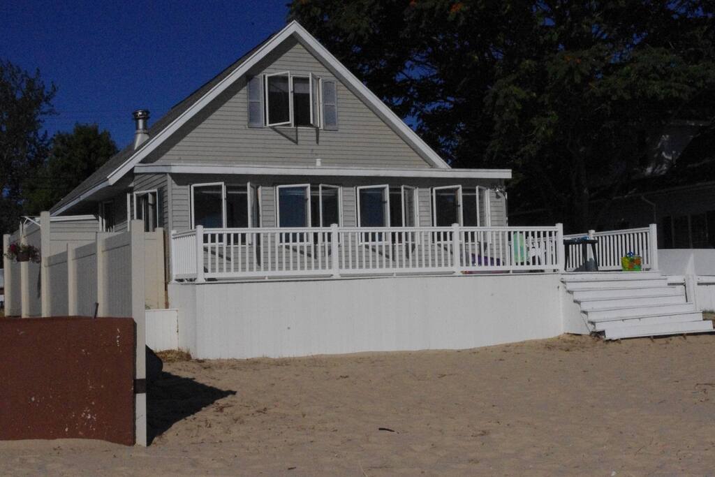 Beach front Houses for Rent in Kawkawlin, Michigan, United States