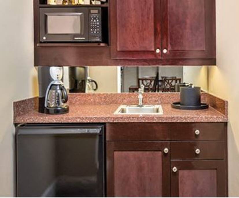 Hotel style kitchenette