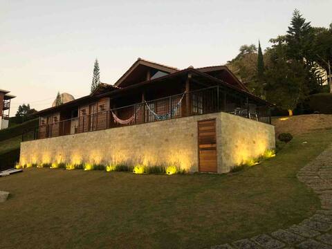 House in the heart of STONE AZUL-DOMINGOS MARTINS -ES