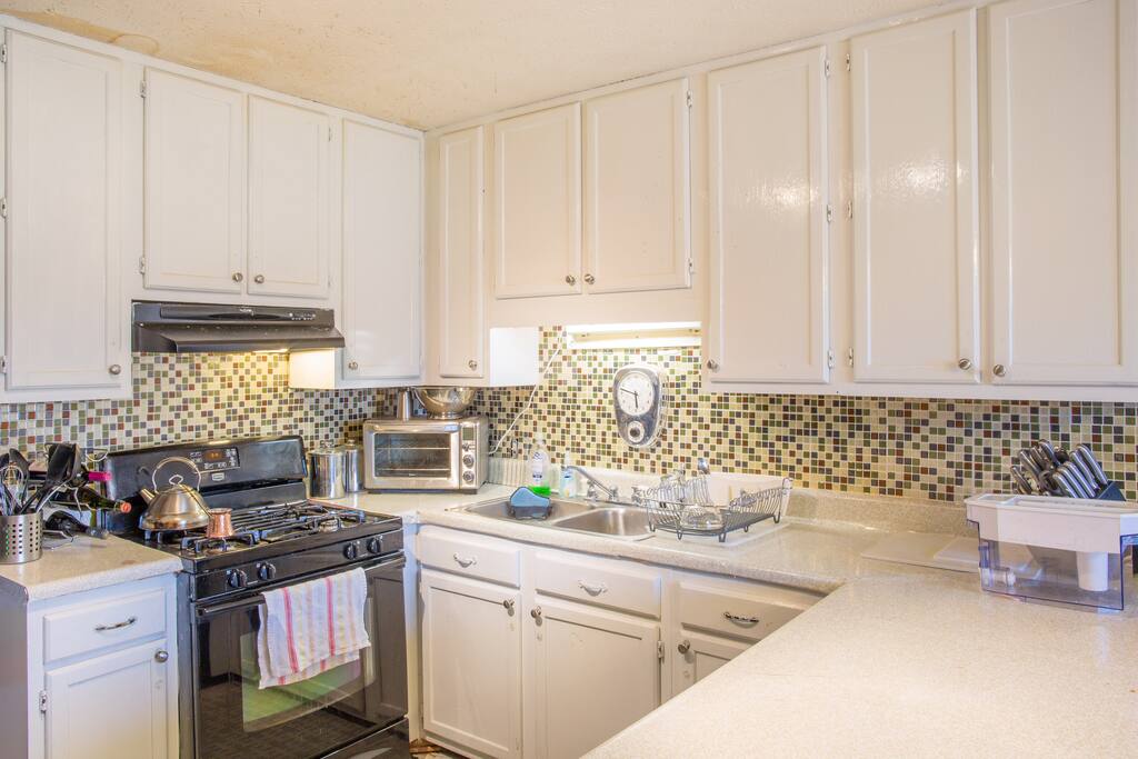 Kitchen with all you need to cook with