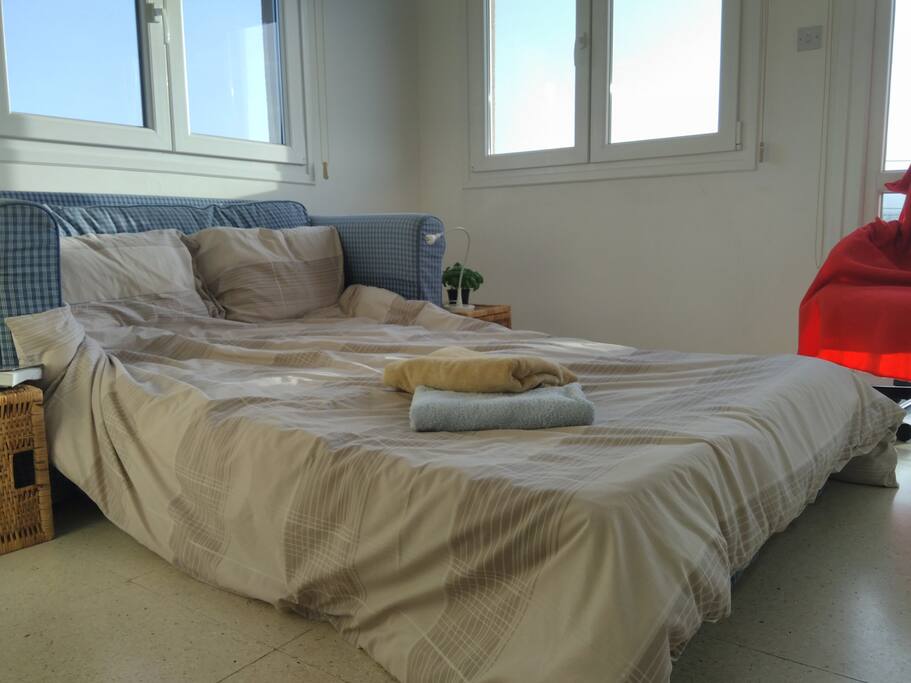 DOUBLE BED ROOM