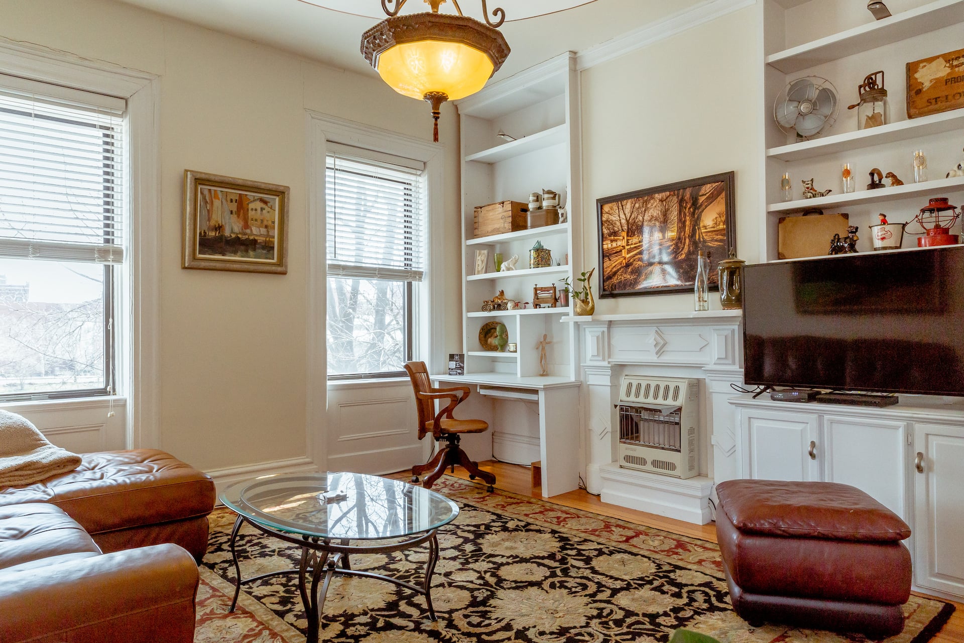 Cozy, Old World Charm Apartment in Benton Park!!!