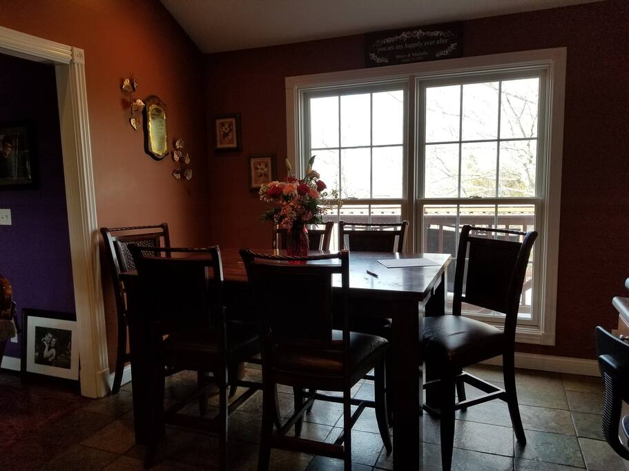 Eat in kitchen