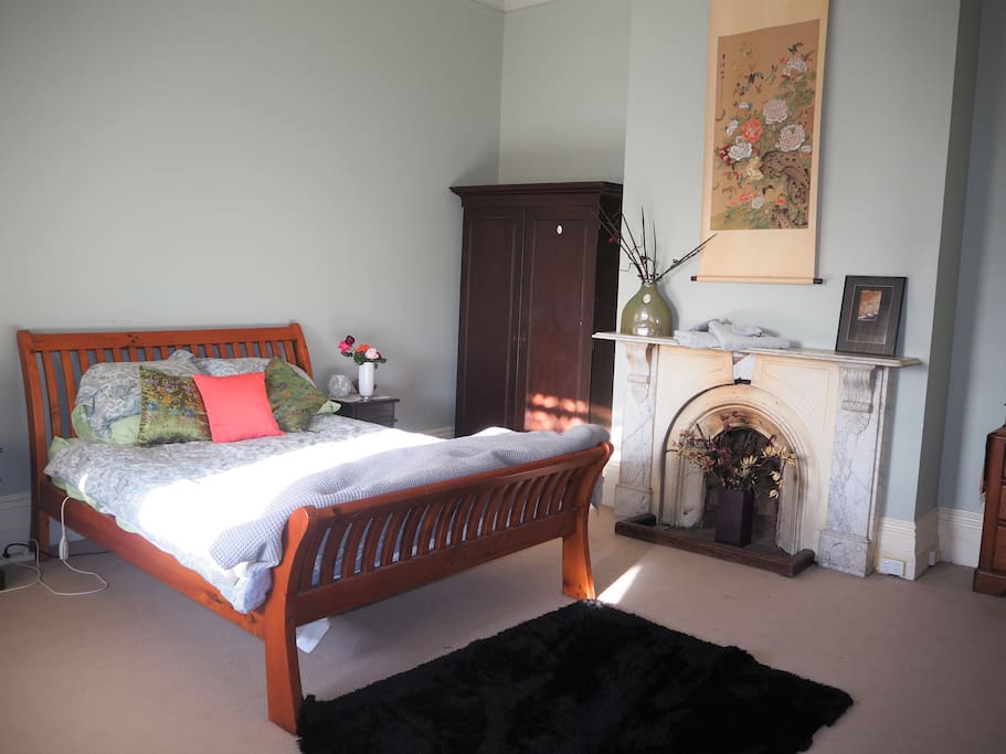 Front bedroom