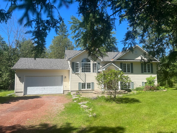 Dunrobin Holiday Rentals & Homes Ontario, Canada Airbnb