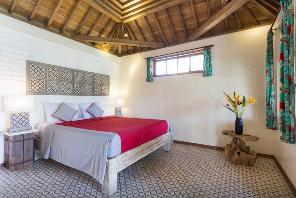 King size bed