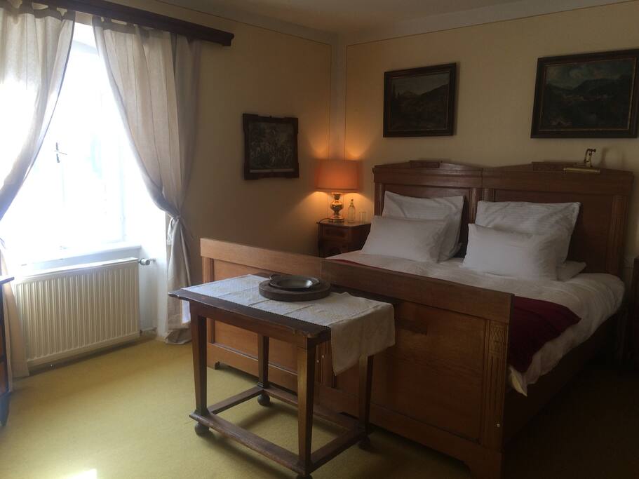 Large & warm double bedroom
