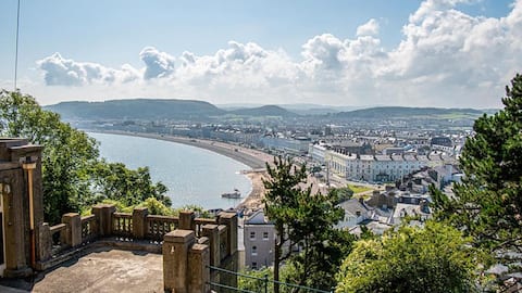 Glain Orme, Stunning Llandudno Victorian-era Villa