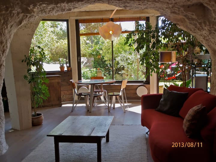 location vacances maison troglodyte tours