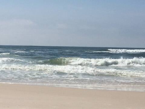 SliceOfParadise-3BR3BA Beautiful Beachfront/2Kings