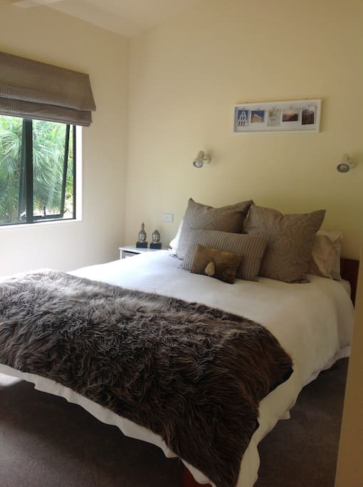 Queen Bed