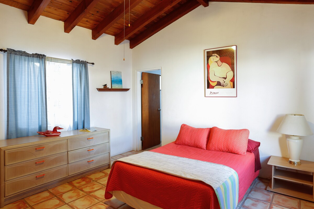 Საძინებელი სამი