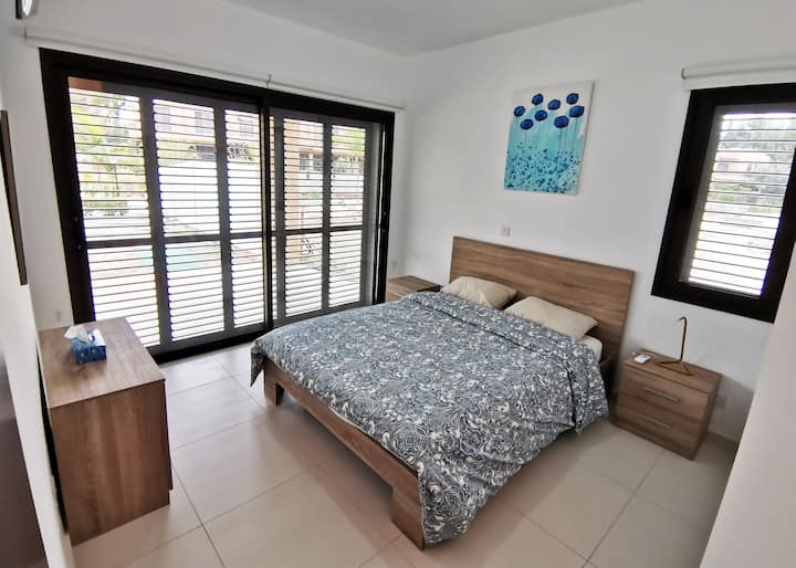 Main Bedroom with 1 double bed