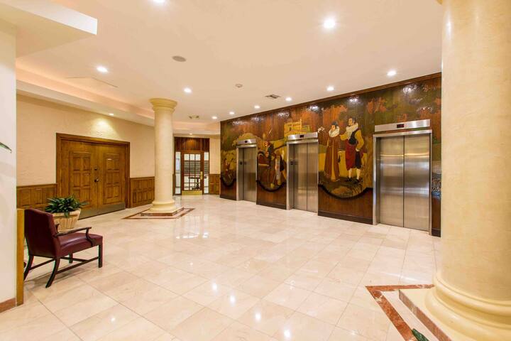 Penthouse Oceanview Direct Oceanfront gallery image 4