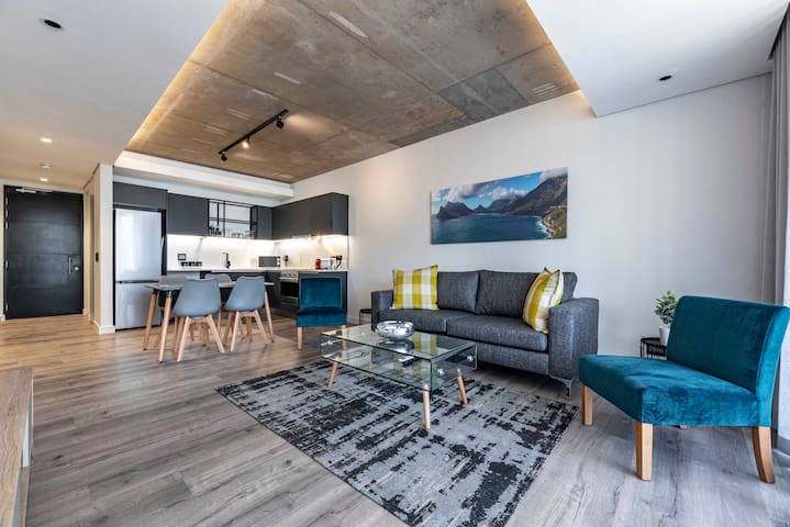 105 Signature, De Waterkant