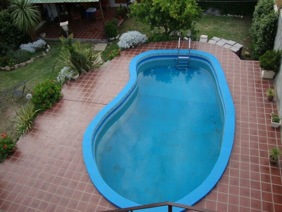 Piscina y espacio comun