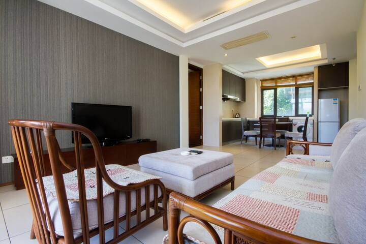 "Yalong Bay Deluxe con vista al jardín Habitación de dos dormitorios con sala de estar" Recogida de 3 noches ☆ Cerca de Yalong Bay Forest Park y Net Red Glass Boardwalk 300 metros, Outlet Mall ☆ incluso descuento en vivo