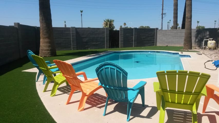 Cheap Room Near Spring Trng, Conference & Hiking