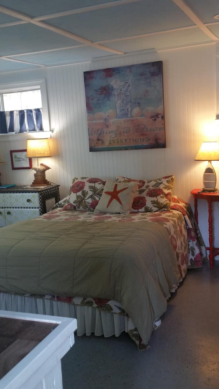 queen bed