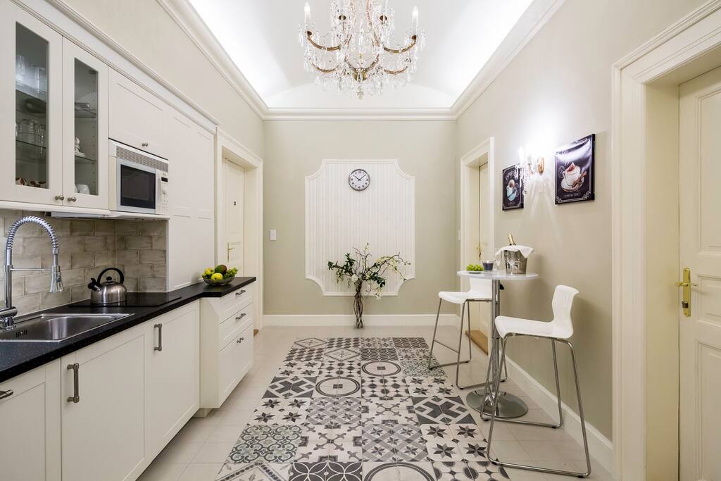 Common area with the kitchen