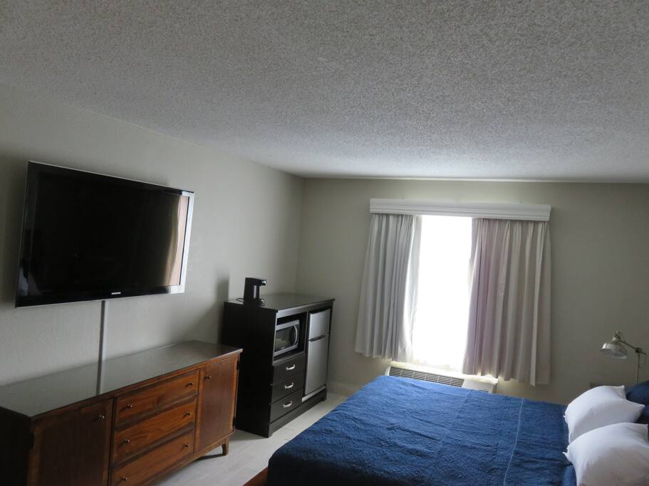55" TV