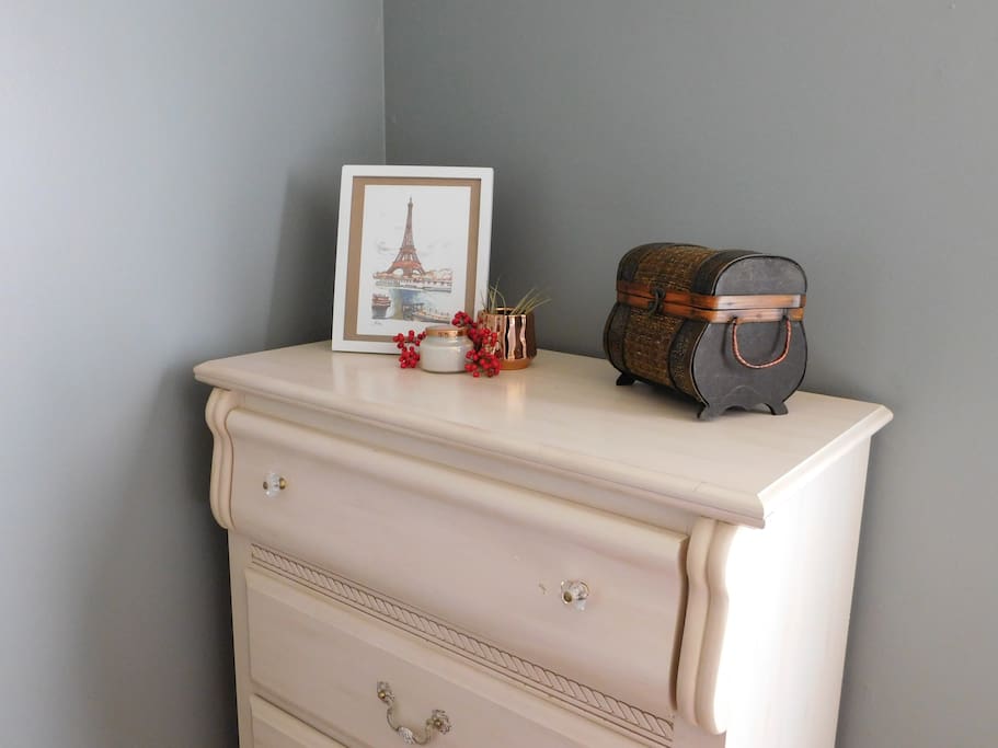 Bedroom dresser