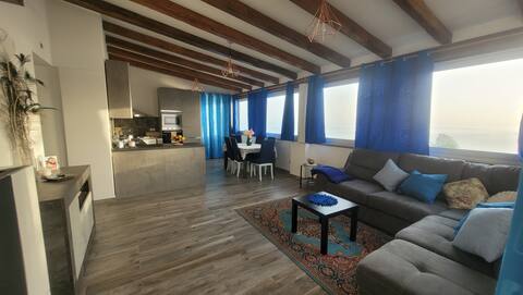 Popular Airbnb listing: Casa Rosetta Lipari in Lipari