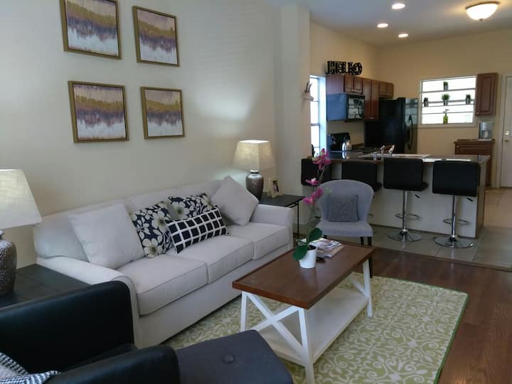 Short Term/Temp 3 BR in the HIPstoric Highlands Houses for Rent in