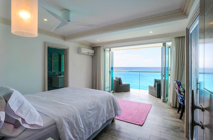 Master Bedroom 2 ocean facing with balcony