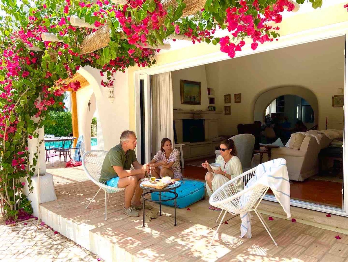 Anúncio popular: PeninaVilla heat saltpool, saunas, family, Algarve em Alvor