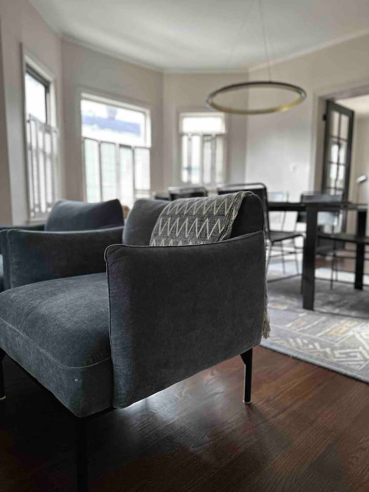 Oak Park Victorian By Flw Studio - Oak Park