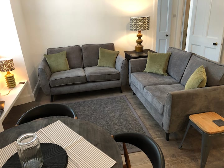 No.2 May Court - City Apartment - Inverness