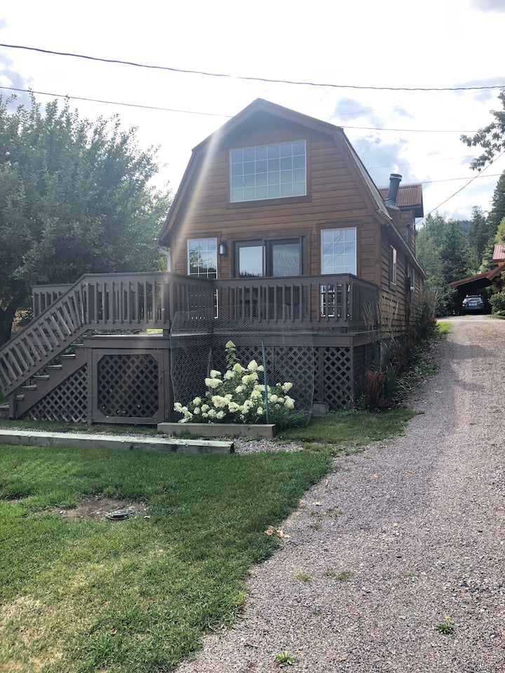 Lakeside Holiday Rentals & Homes Montana, United States Airbnb