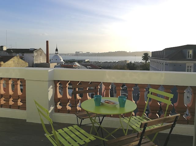 Varanda sobre o Tejo