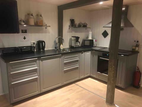 Basement Apartment / Trolltunga / 
Street Parking