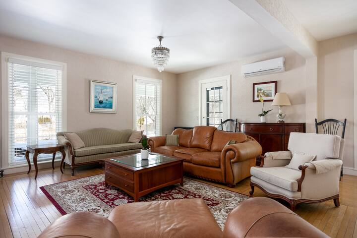 Narragansett Pier, Walk to Beach, 7BR/5BA, 14pp gallery image 4