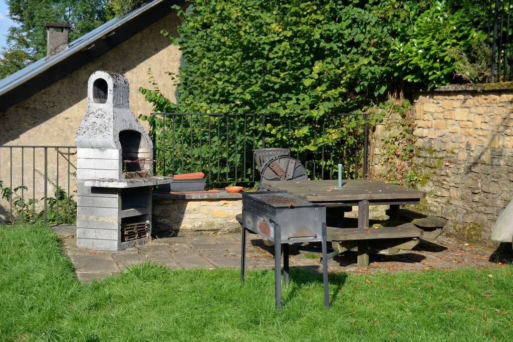 Jardin avec bbq