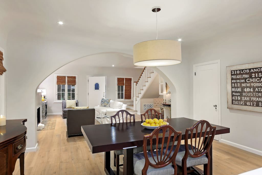 Dining room to living room