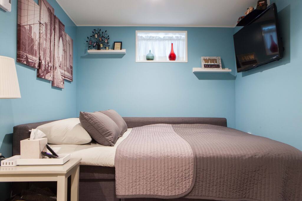 Main bedroom.
